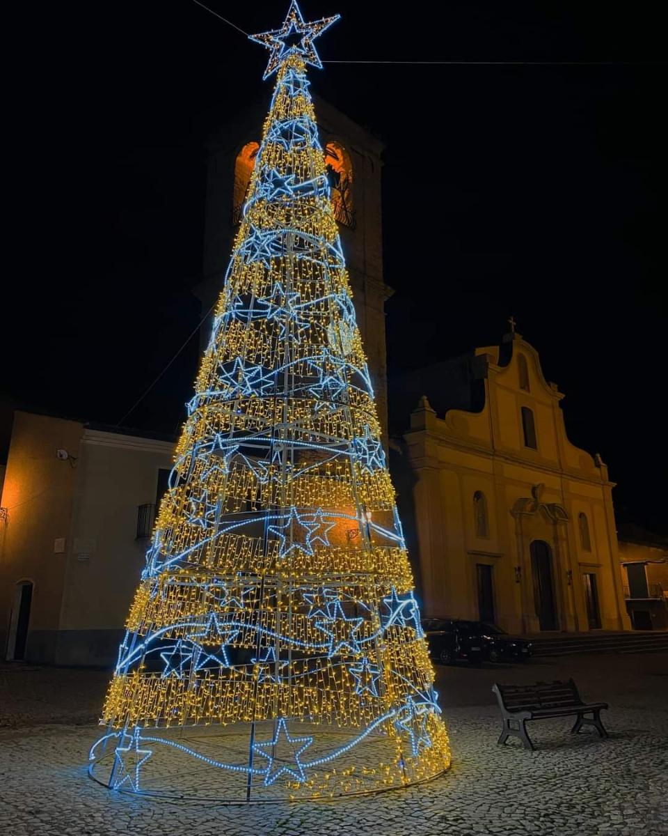 ALBERO CON GIRO STELLARE 12Mt Luminarie Natalizie per Piazze