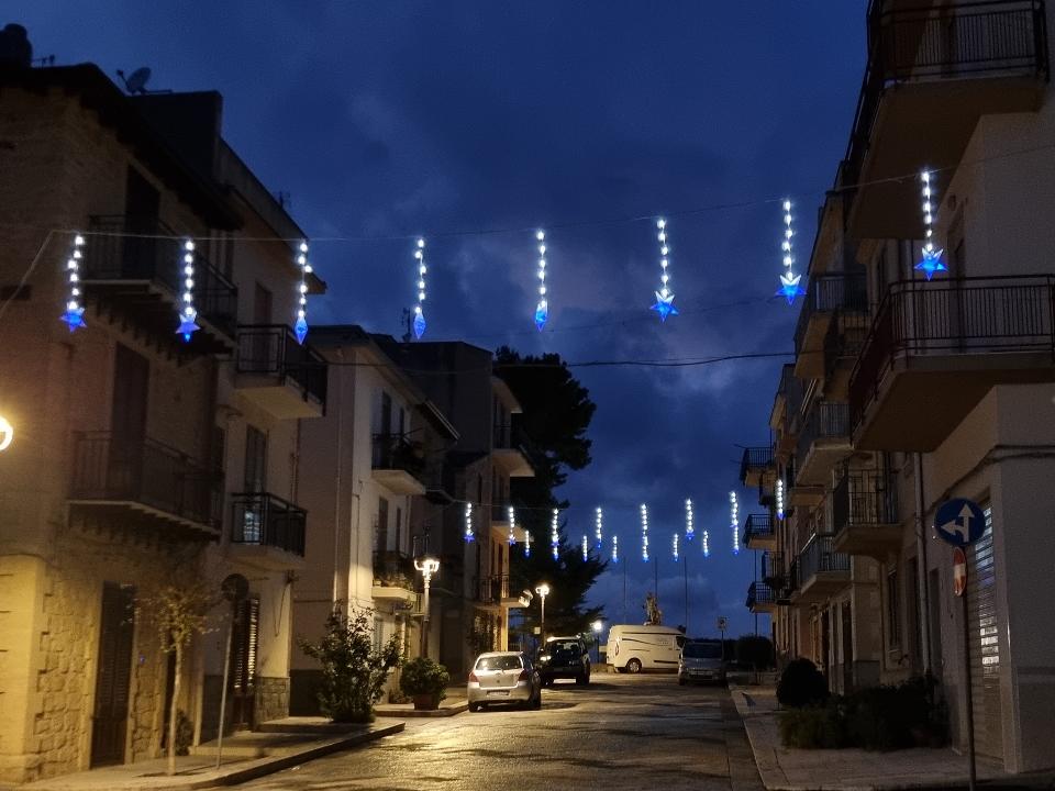 PIOGGIA DI STELLE Luminarie Natalizie per Strade