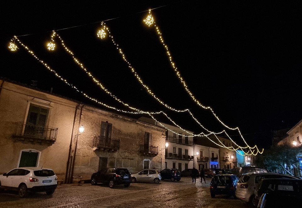 FILARE DI STRINGHE MINILUCCIOLE Luminarie Natalizie per Strade