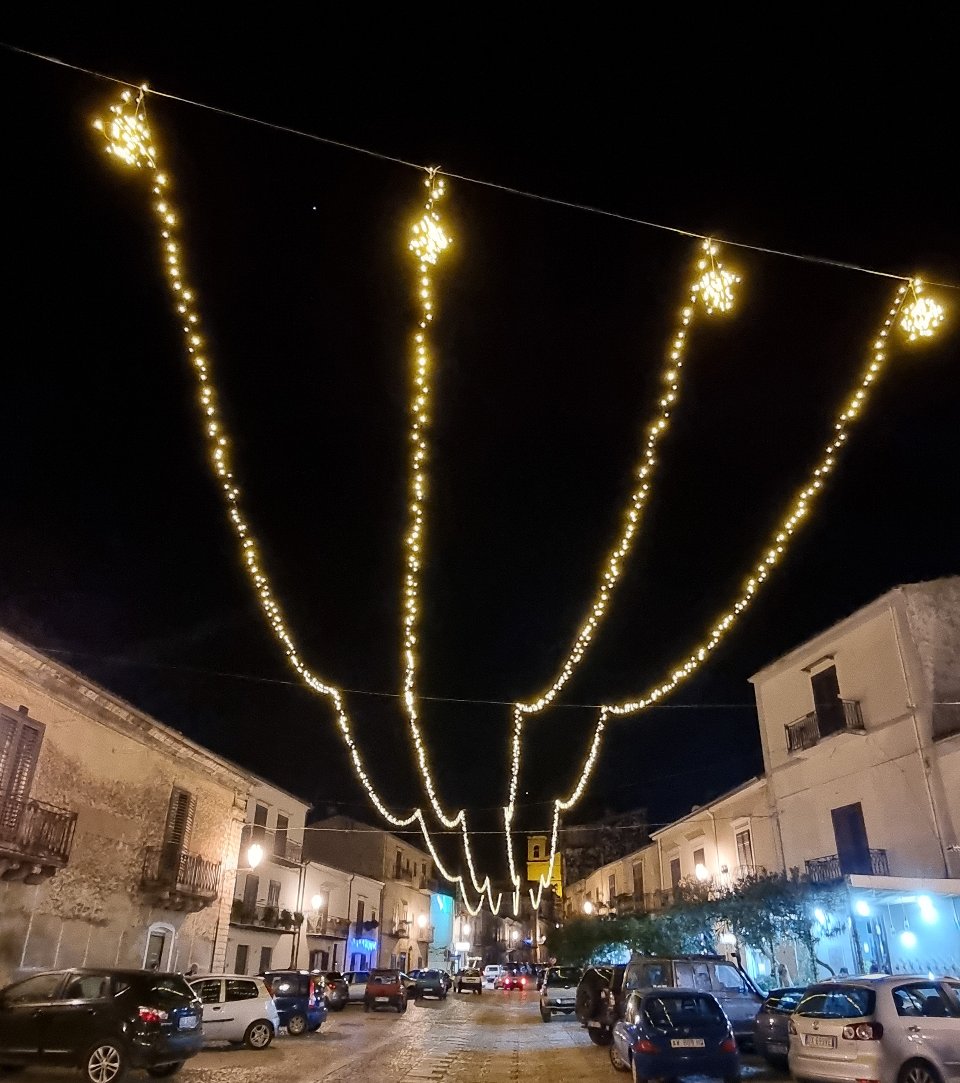 FILARE DI STRINGHE MINILUCCIOLE Luminarie Natalizie per Strade