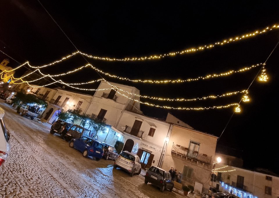 FILARE DI STRINGHE MINILUCCIOLE Luminarie Natalizie per Strade