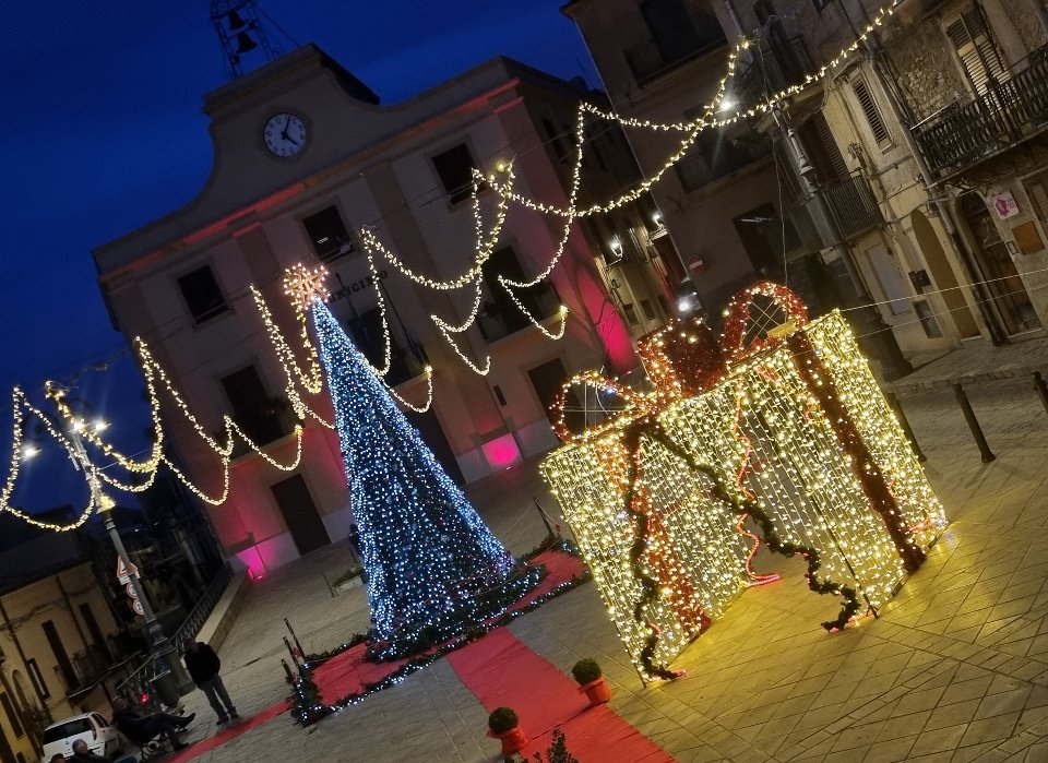 FILARE DI STRINGHE MINILUCCIOLE Luminarie Natalizie per Strade