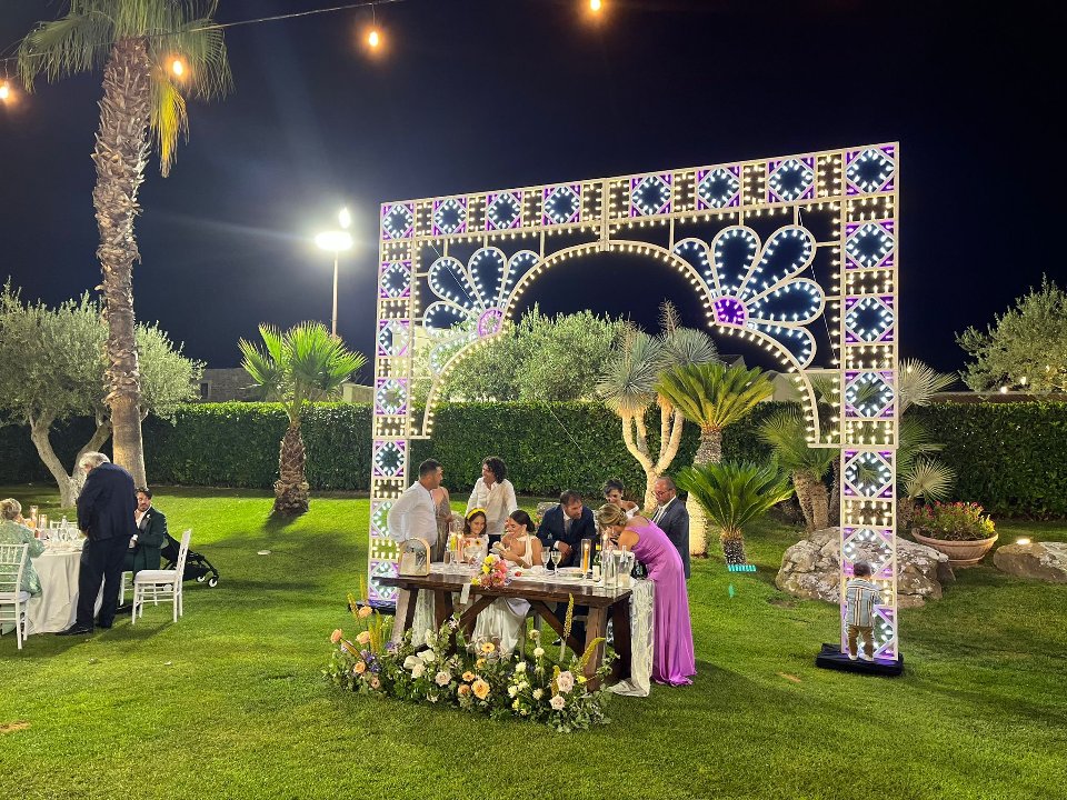 ARCO LUMINOSO FLOWERS 550 Luminarie Matrimonio