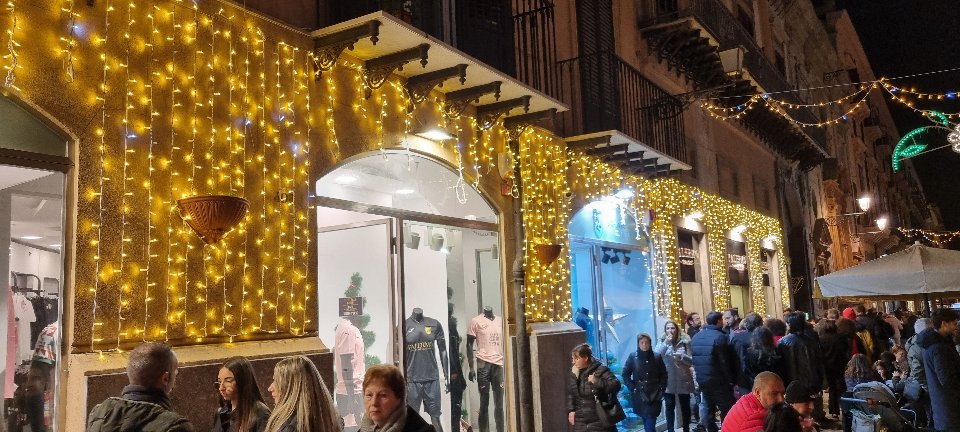 ADDOBBO PROSPETTO PICCOLI EDIFICI Luminarie Natalizie Prospetti