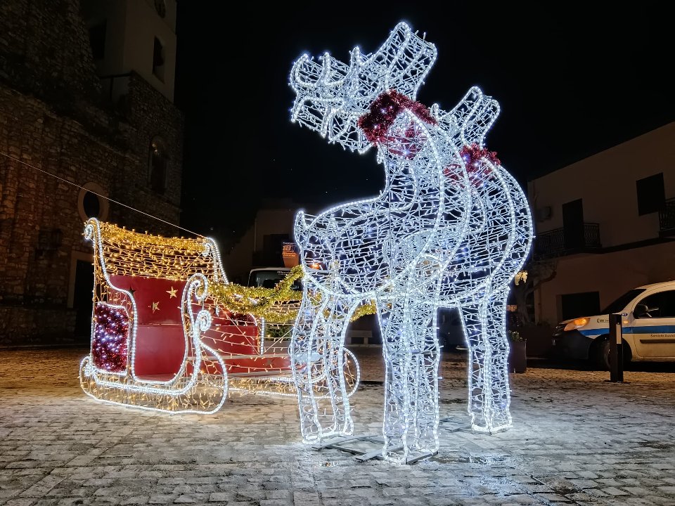 COPPIA RENNE CON SLITTA E SEDUTA Luminarie Natalizie per Piazze