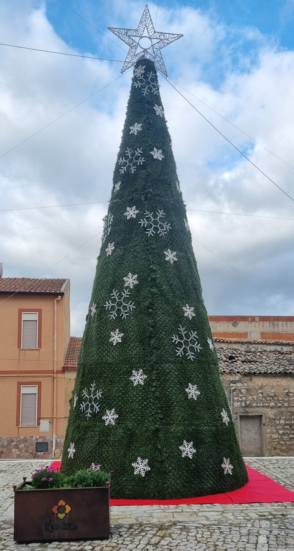 ALBERO CARPET VERDE con Fiocchi Light 10 Mt Luminarie Natalizie per Piazze