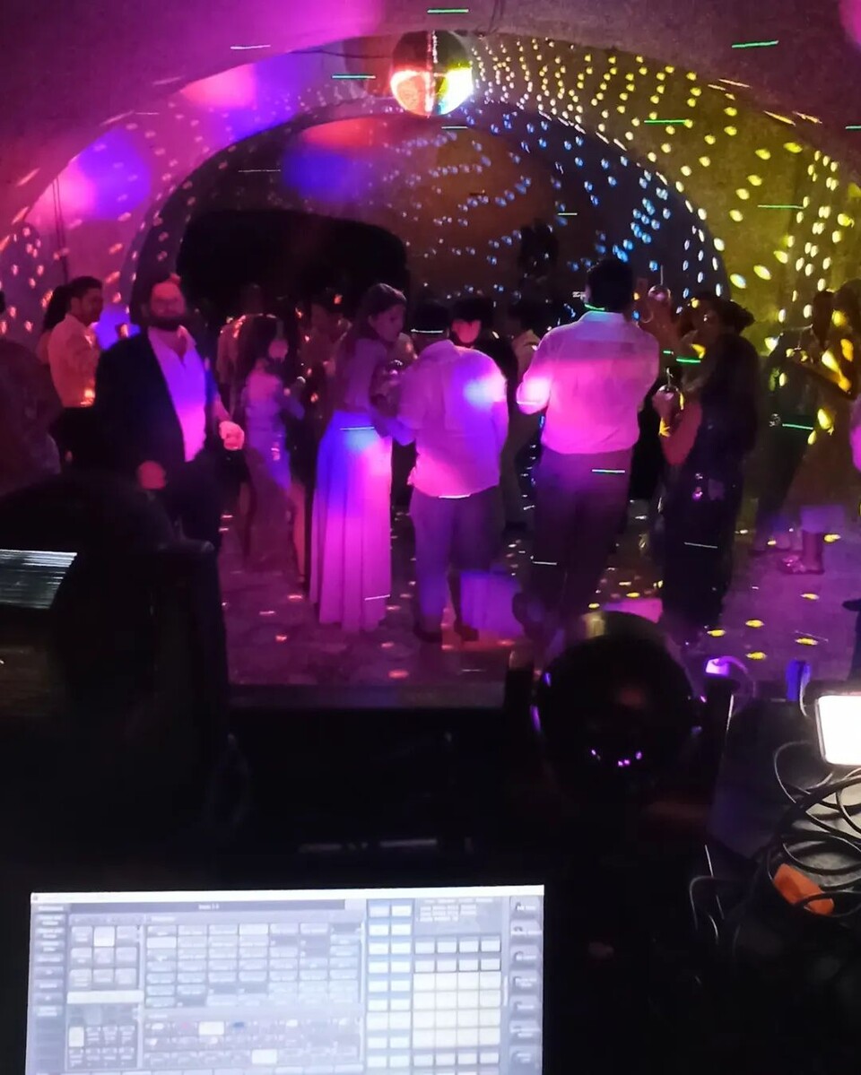 SERVICE PALLA SPECCHIATA DISCO BALL ANNI 80 Luminarie Matrimonio