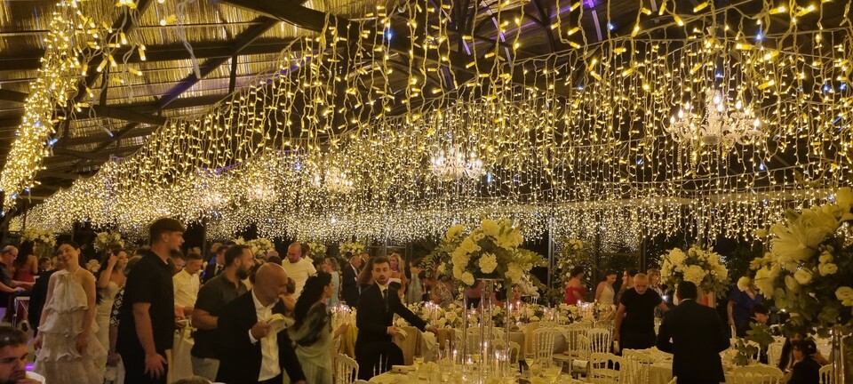 CIELO STELLATO con TENDINE ICE LIGHT TETTO DI LUCI Luminarie Matrimonio