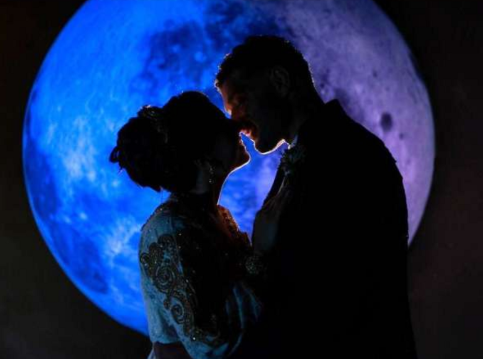 LUNA TRIDIMENSIONALE 3 MT Luminarie Matrimonio