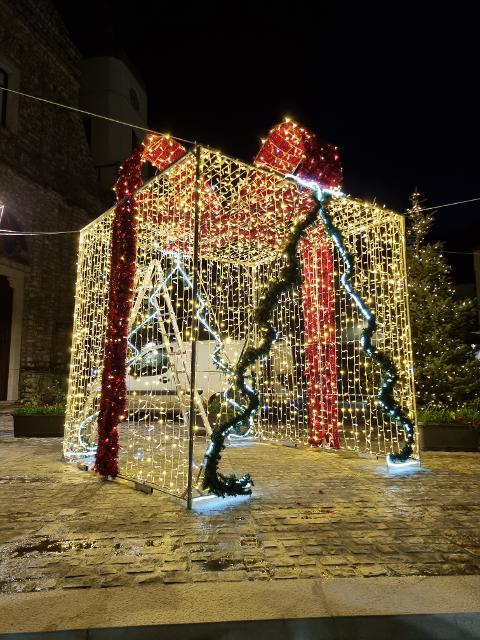 PACCO REGALO 3D ABETE Luminarie Natalizie per Piazze