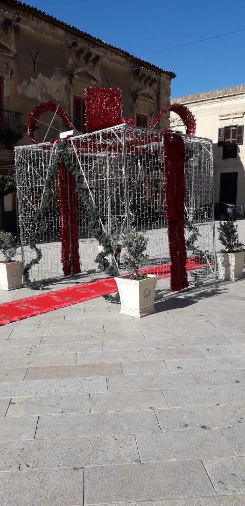 PACCO REGALO 3D ABETE Luminarie Natalizie per Piazze