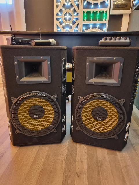COPPIA CASSE E MIXER AUDIO Luminarie Matrimonio