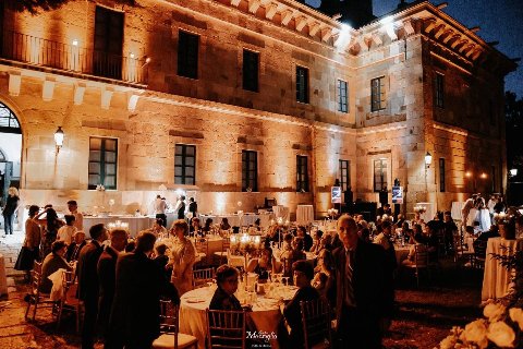 SERVICE FARI ARCHITETTURALI Luminarie Matrimonio