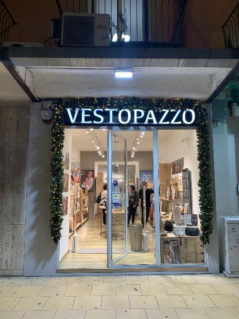 GHIRLANDE VERDI CON LUCI ADDOBBI VARI Luminarie Natalizie per Piazze