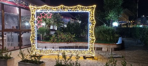 LUMINARIA COMPLETA CORNICE SELFIE Luminarie Natalizie per Piazze