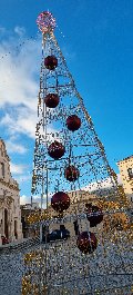 ALBERO CHAMPAGNE CON SFERE 12Mt Luminarie Natalizie per Piazze