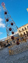 ALBERO CHAMPAGNE CON SFERE 12Mt Luminarie Natalizie per Piazze