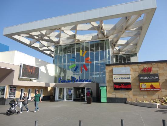 Centro Commerciale Forum di Palermo (PA)