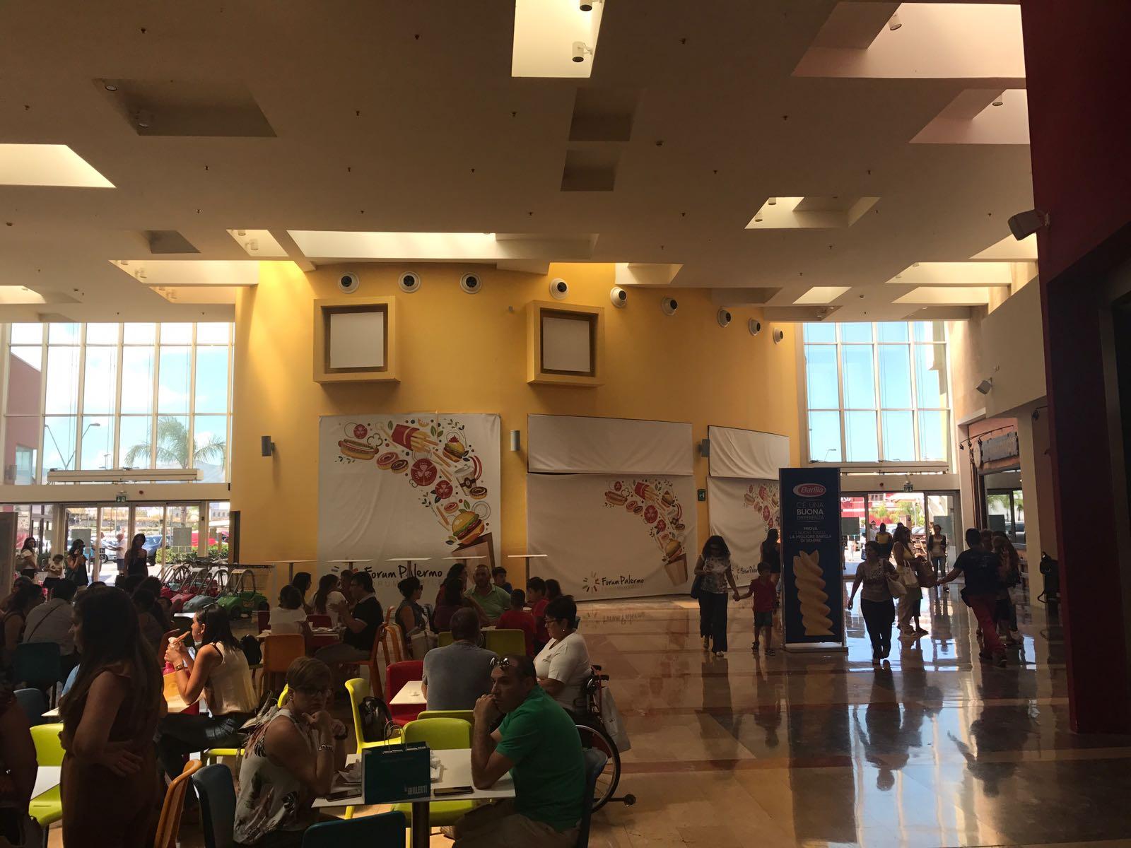 Centro Commerciale Forum di Palermo (PA)