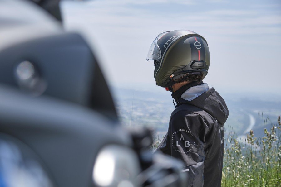 M1 PRO GRAFICA SCHUBERTH