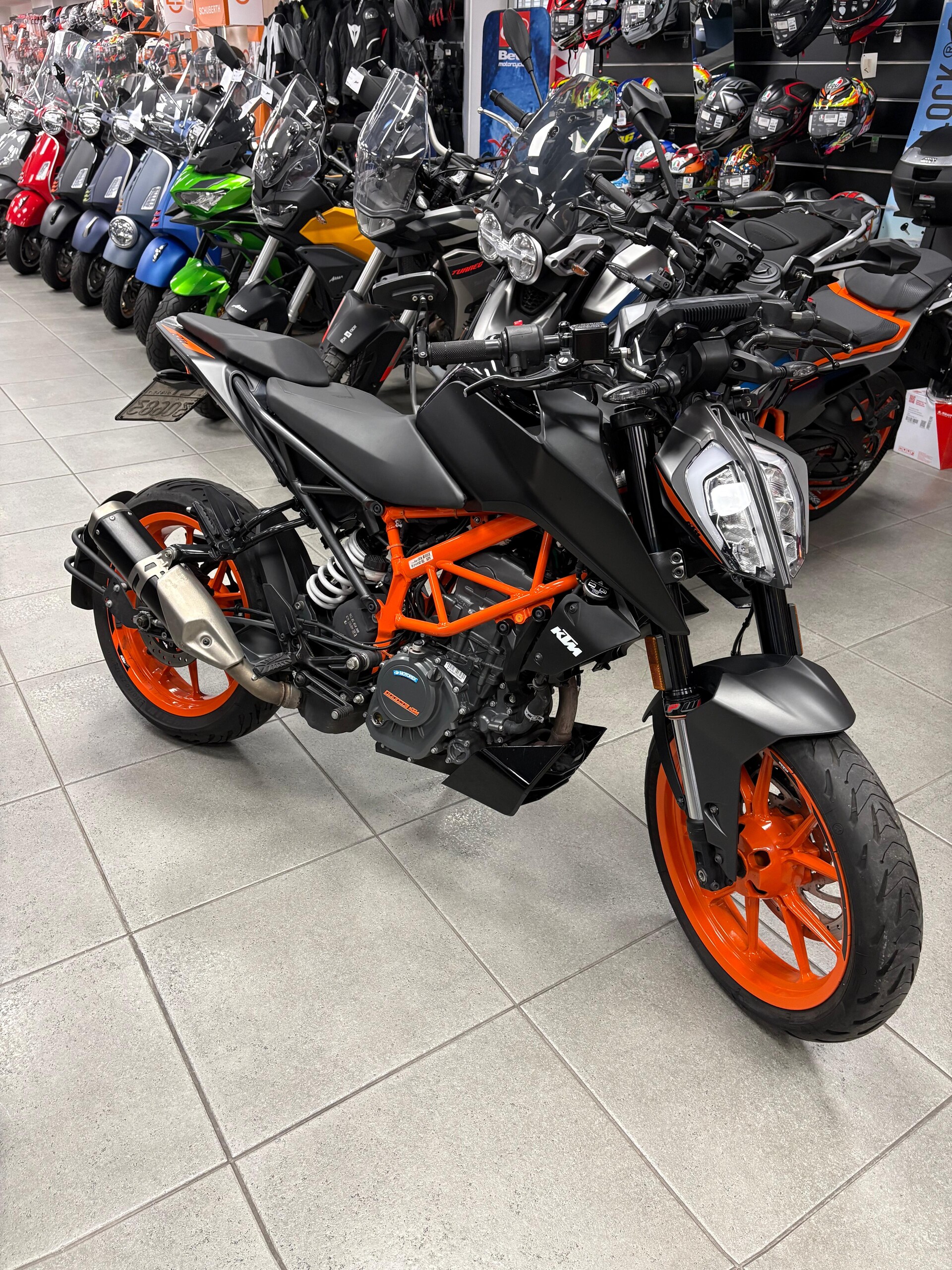 DUKE 125 KTM