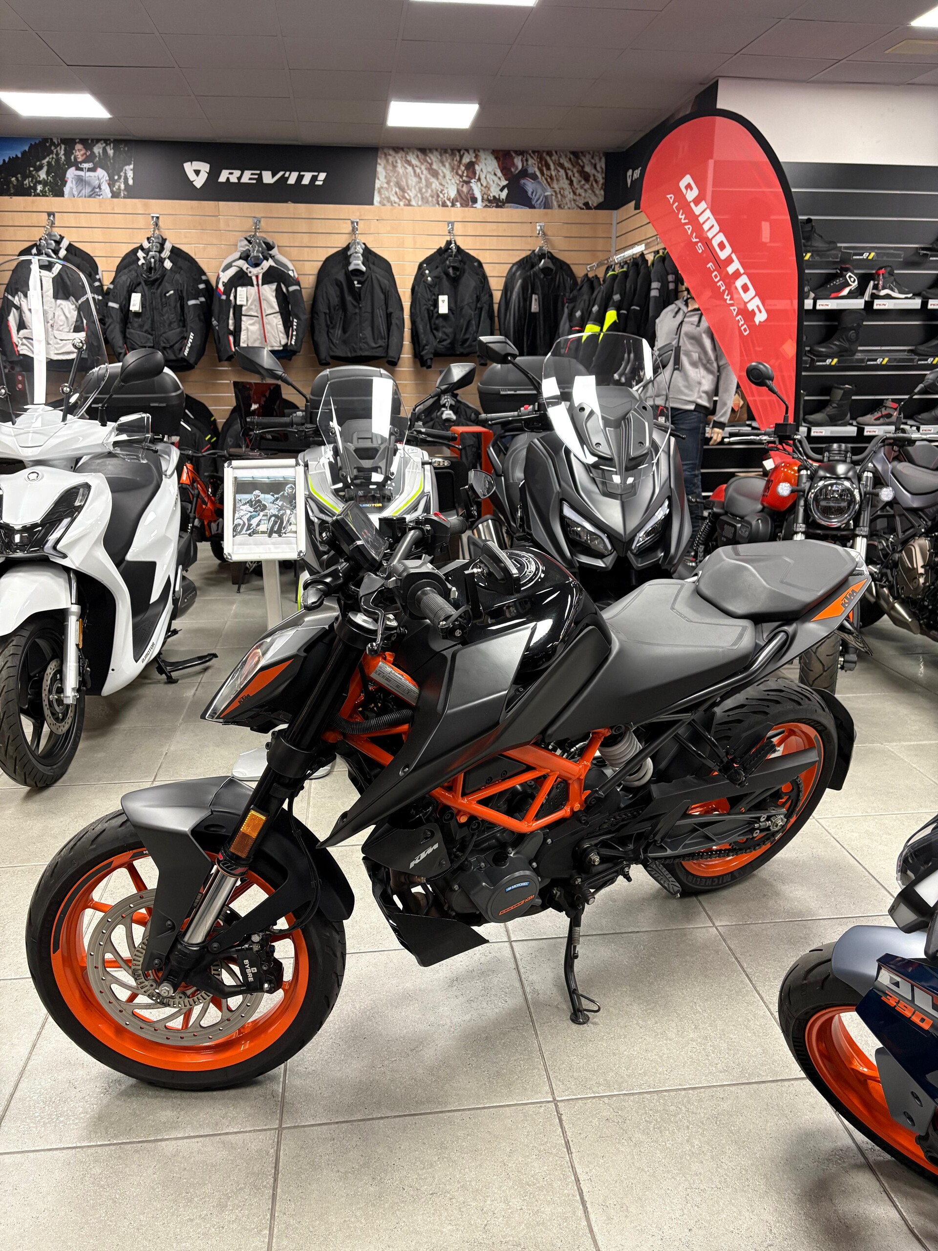 DUKE 125 KTM