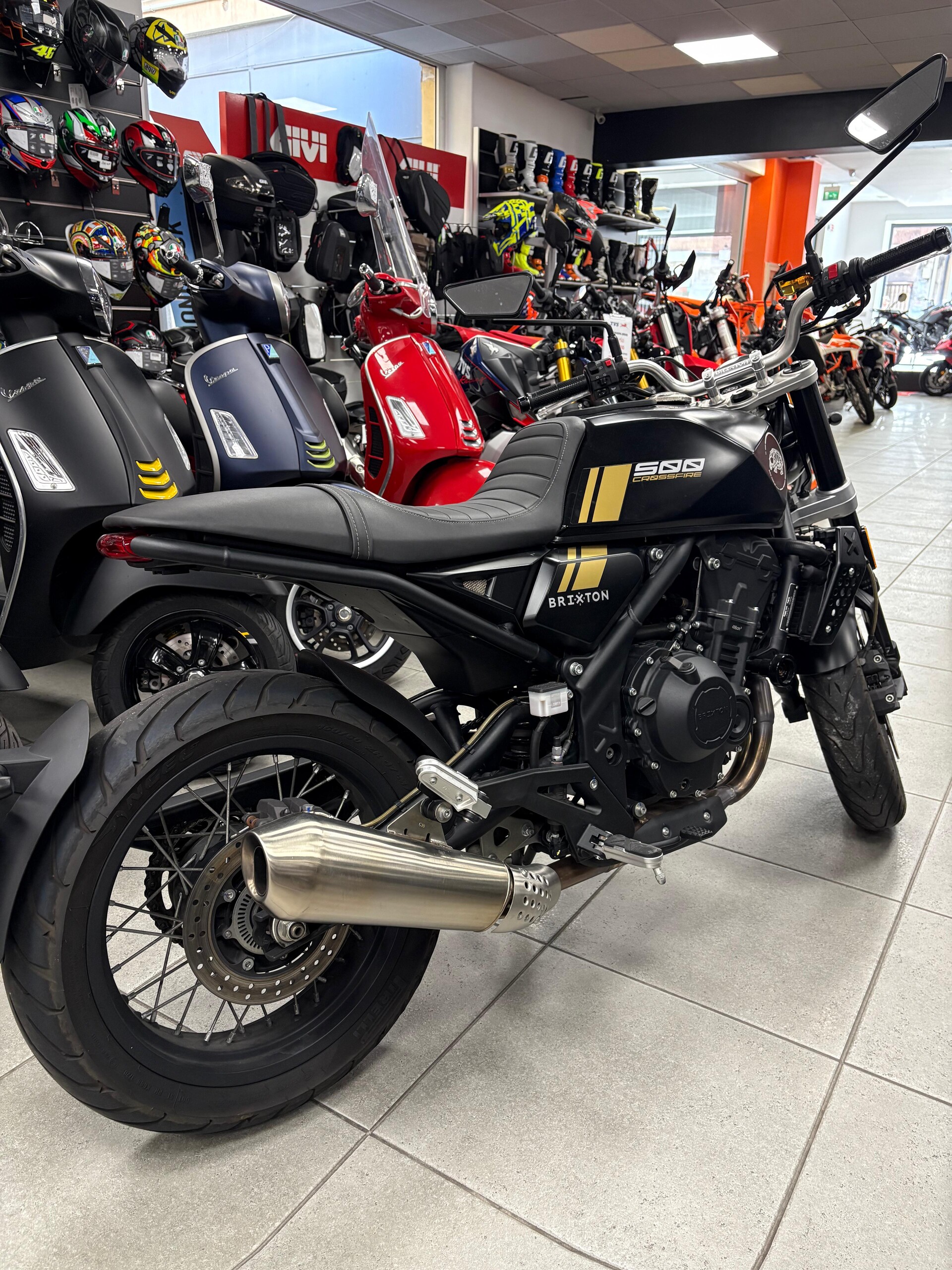 CROSSFIRE 500 Brixton