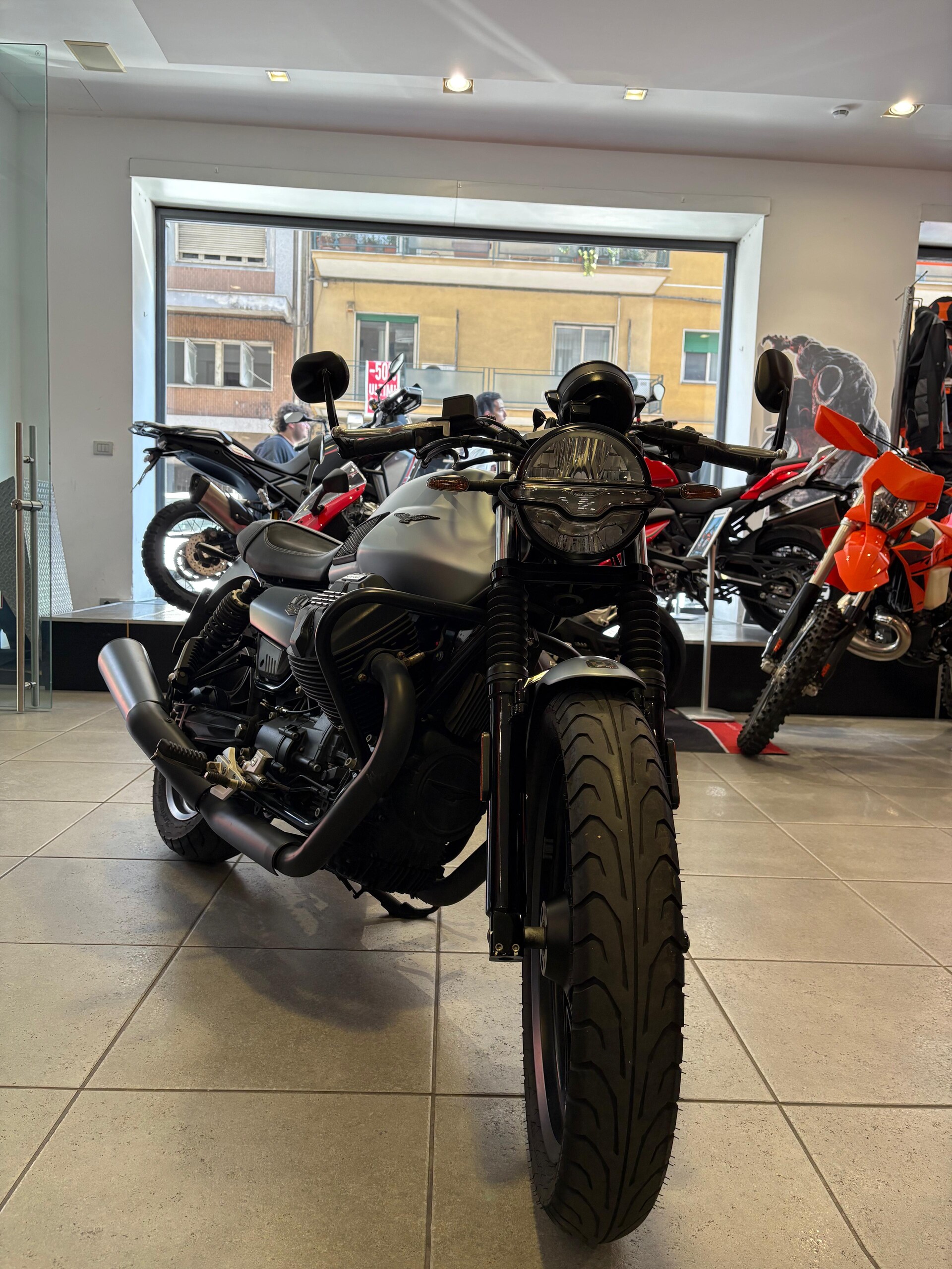 V7 STONE Moto Guzzi