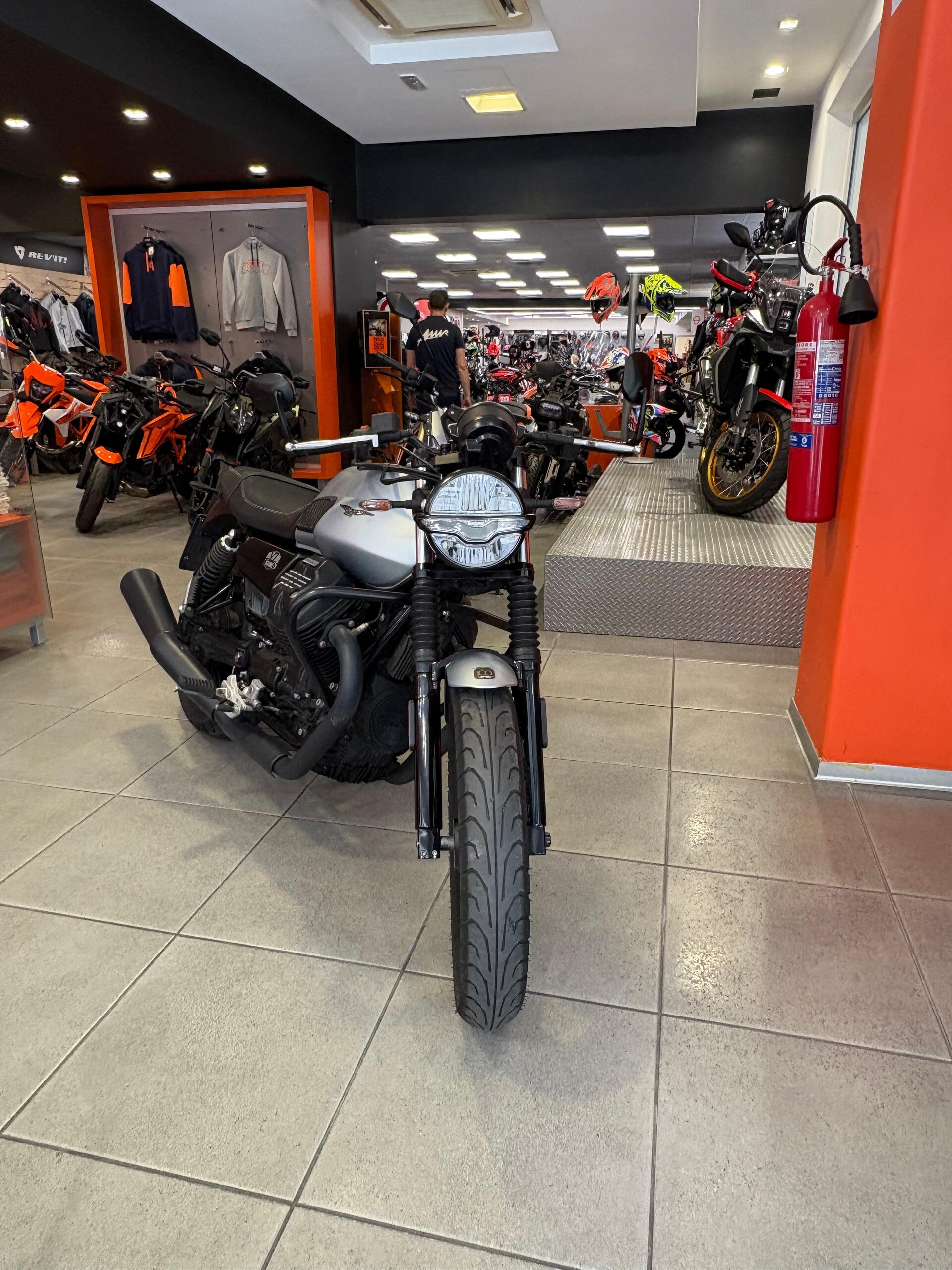 V7 STONE Moto Guzzi
