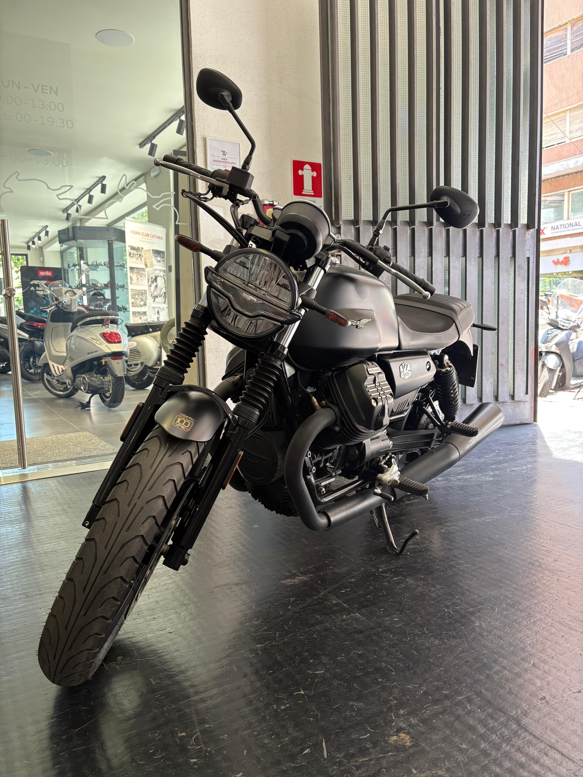 V7 STONE Moto Guzzi