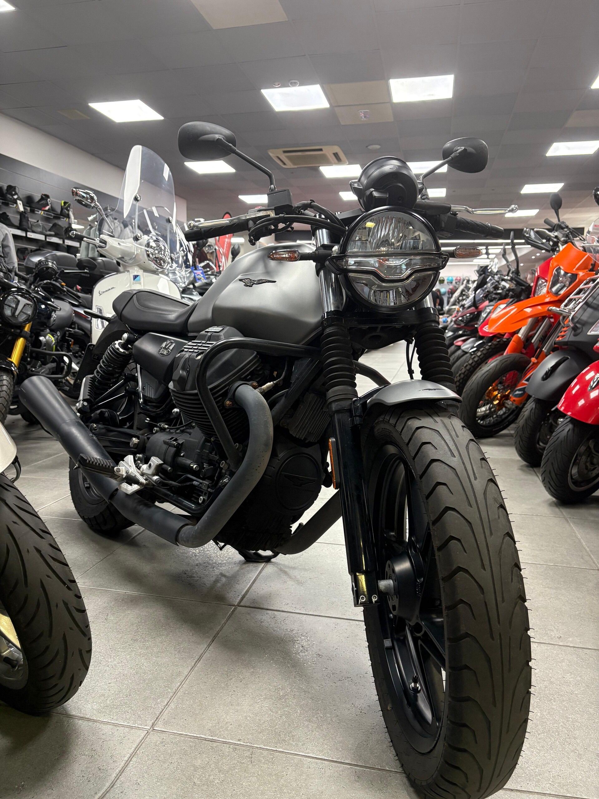 V7 STONE Moto Guzzi