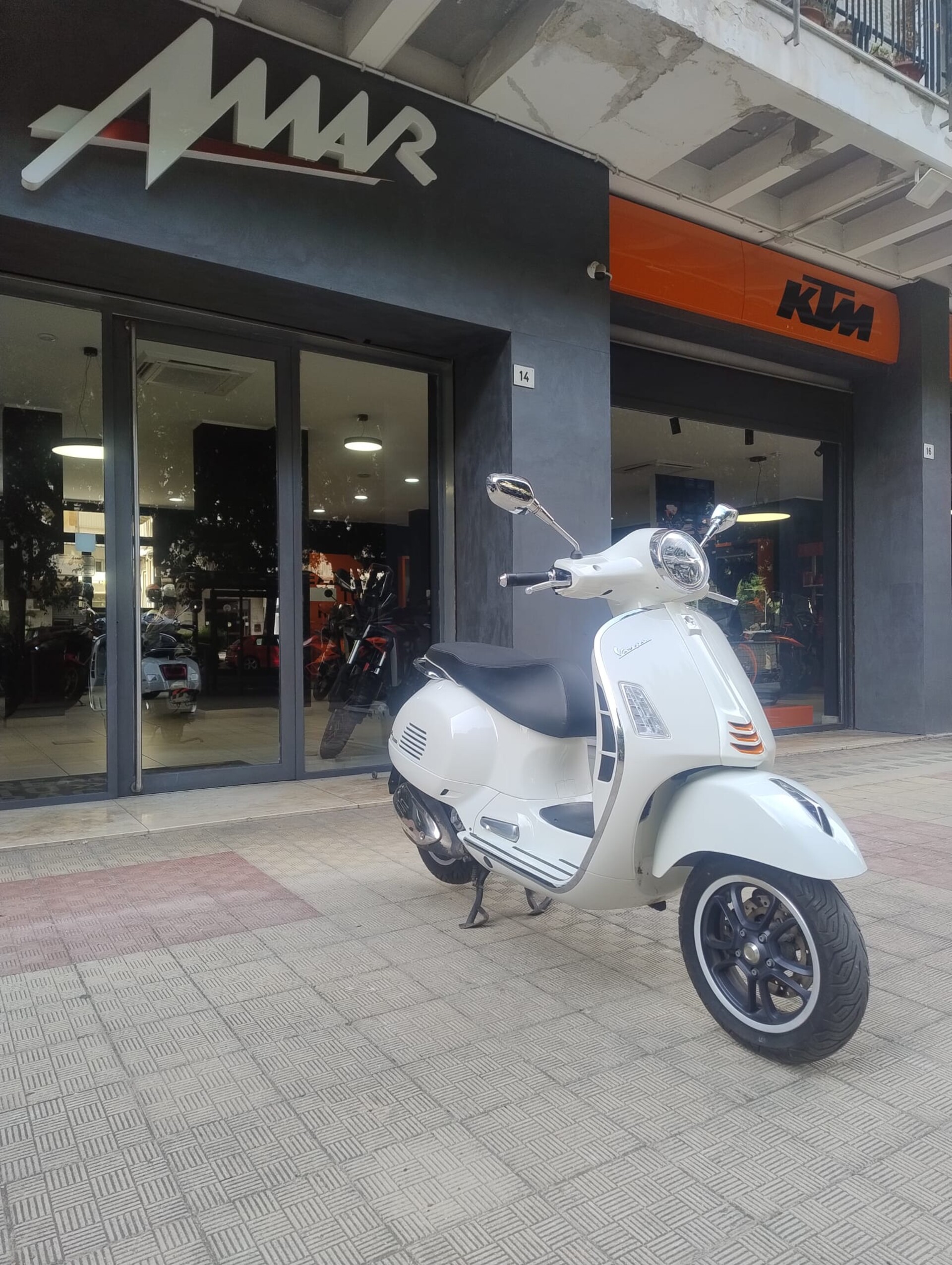 GTS 300 Piaggio VESPA