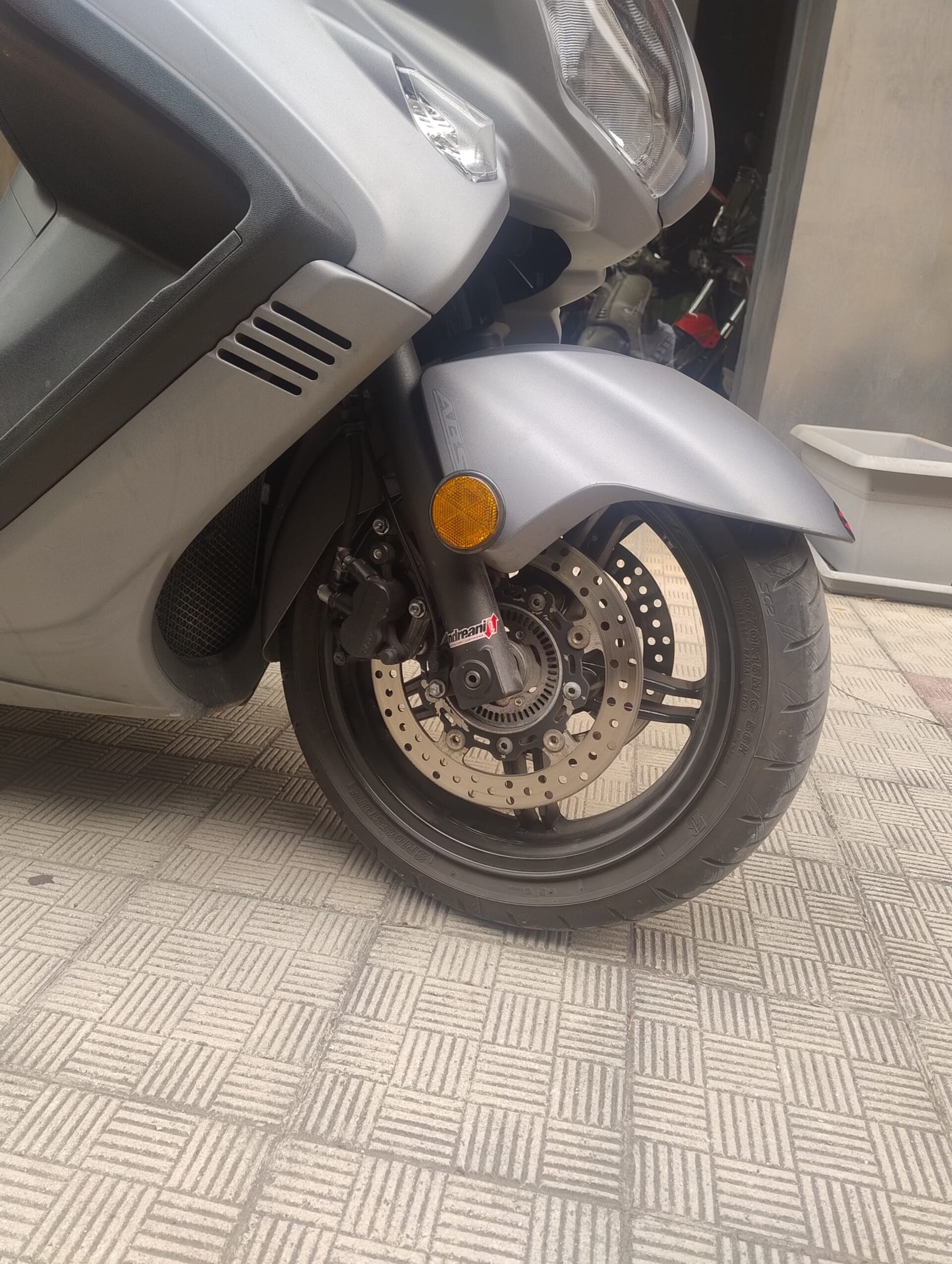 BURGMAN EXECUTIVE 650 SUZUKI