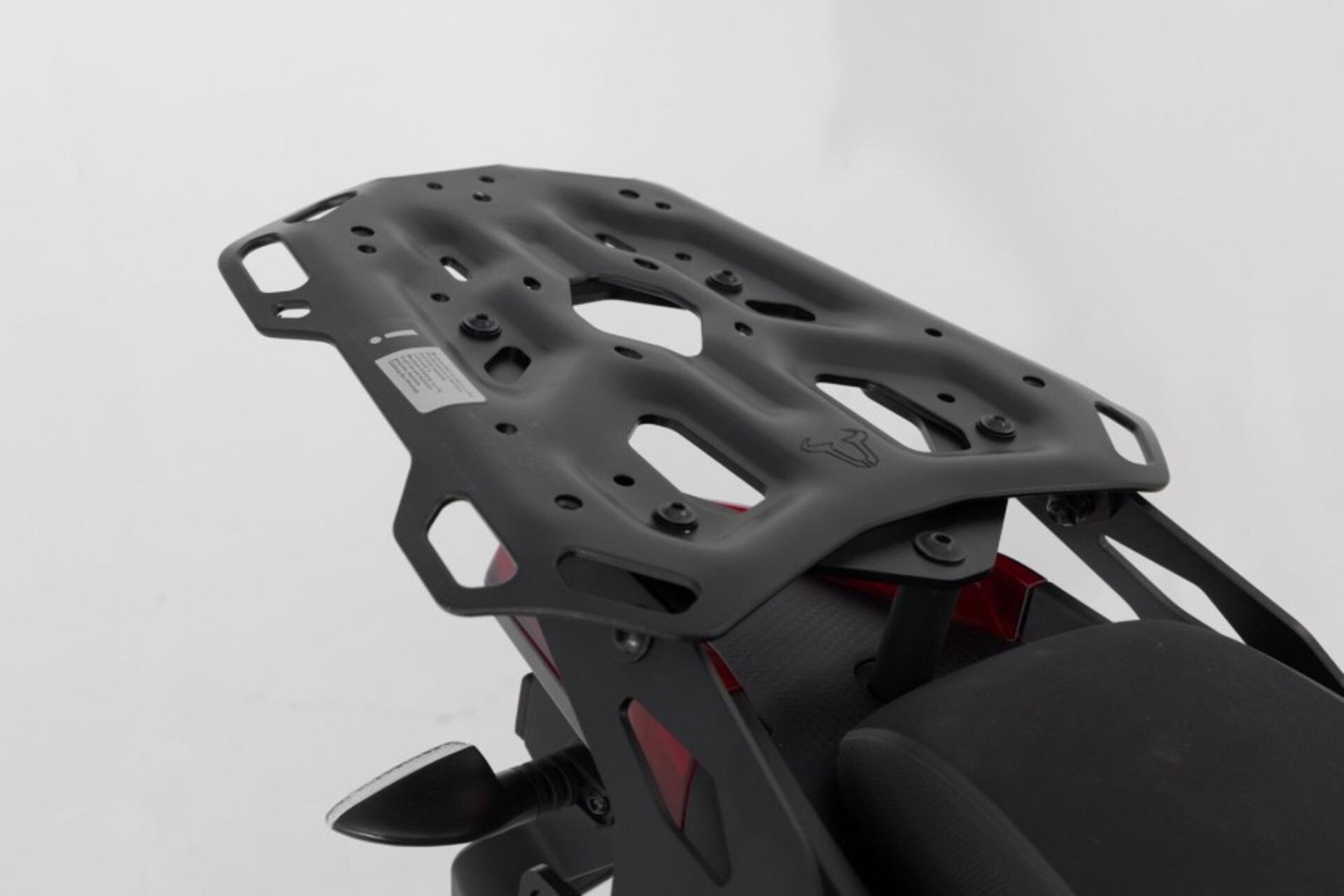 PORTABAGAGLI ADVENTURE-RACK-NERO. APRILIA TUAREG 660 (21-) SW-MOTECH