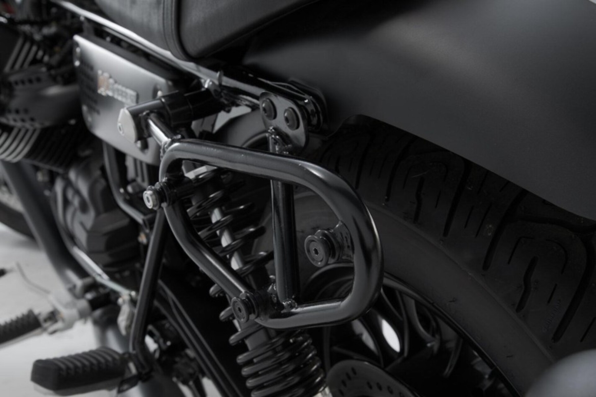 TELAIO LATERALE SLC SINISTRO MOTO GUZZI V9 ROAMER SW-MOTECH