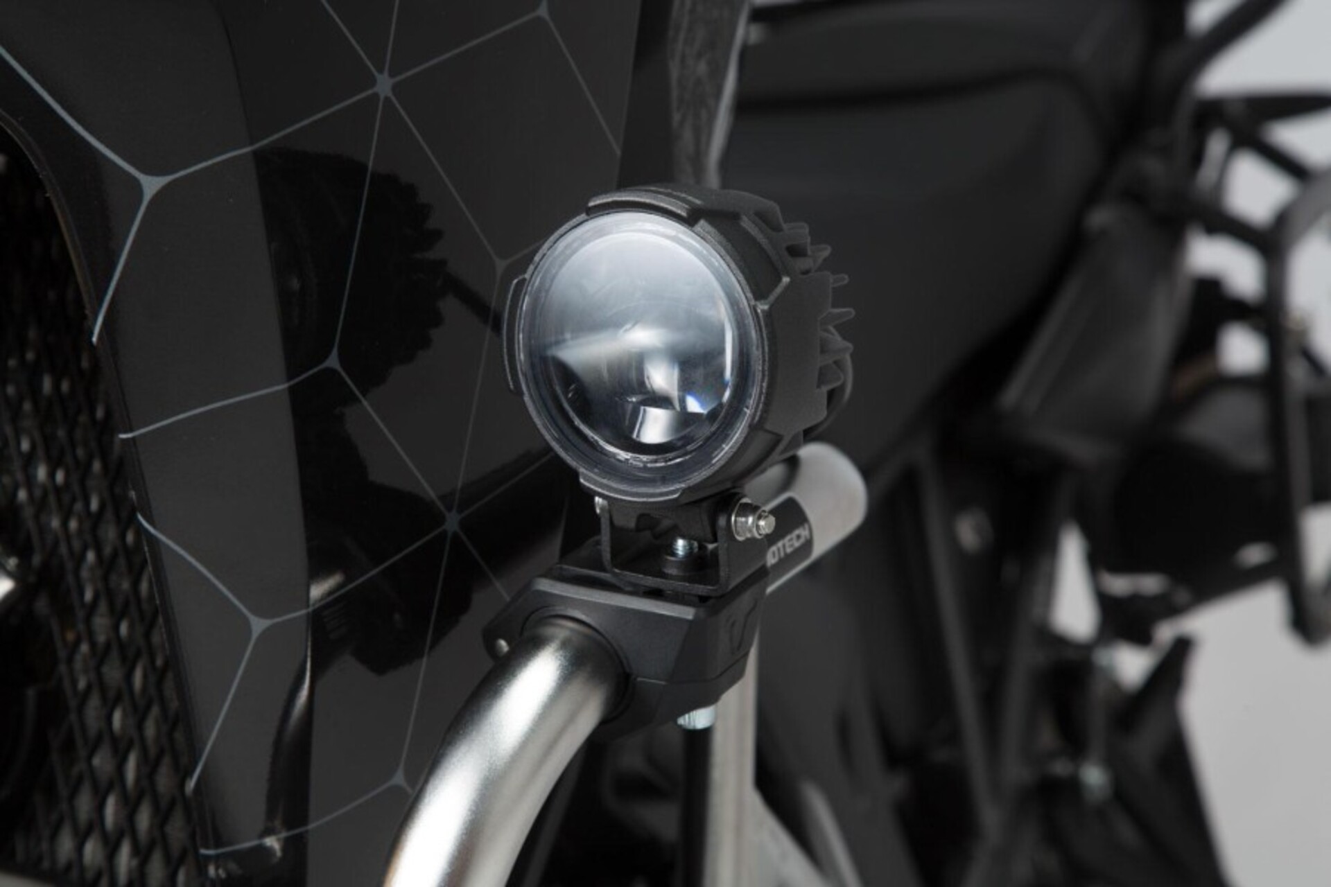 KIT FARETTI EVO UNIVERSALE NERO SW-MOTECH