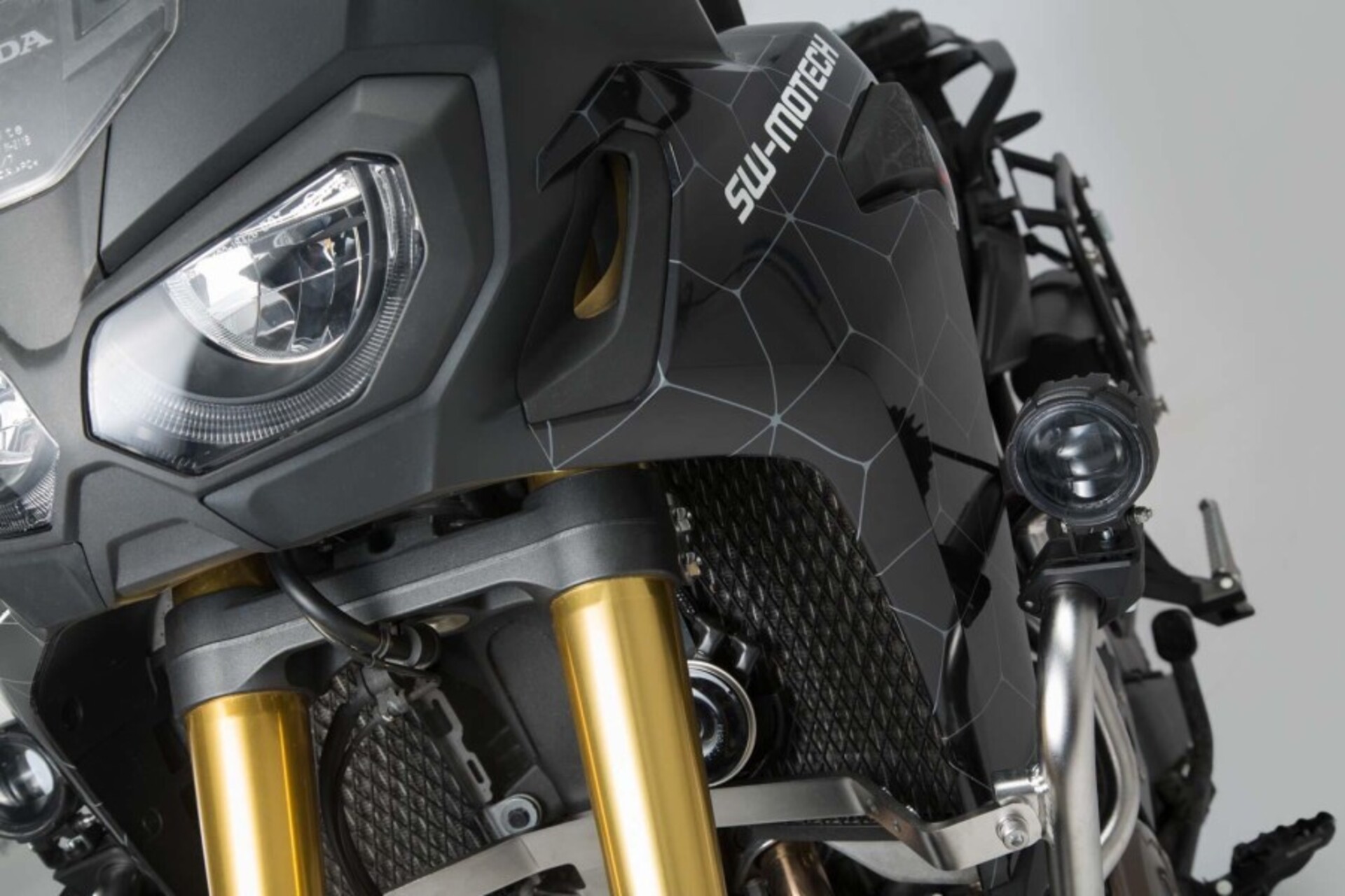KIT FARETTI EVO UNIVERSALE NERO SW-MOTECH