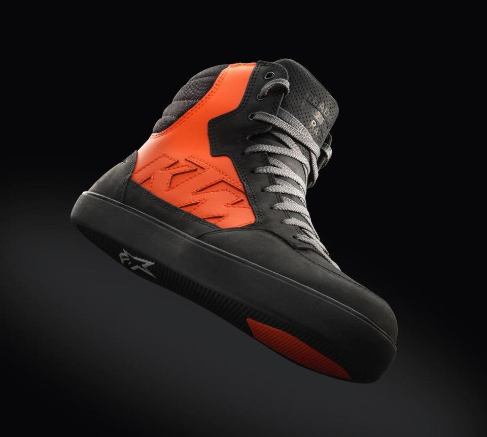 J-6 WP SHOES 39 KTM