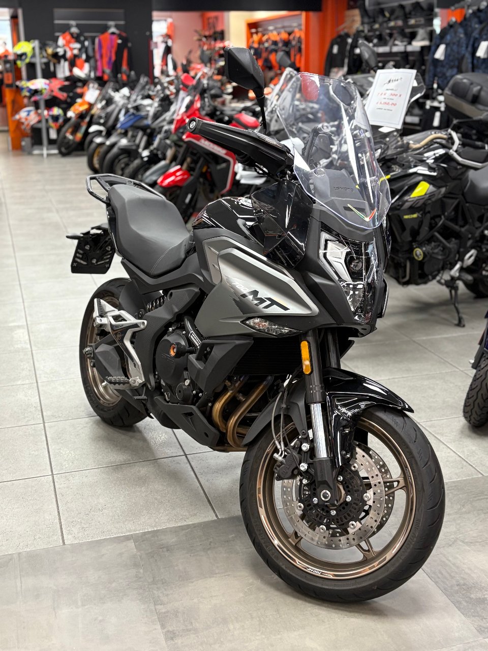 CF 700 MT CF Moto CF 700 MT