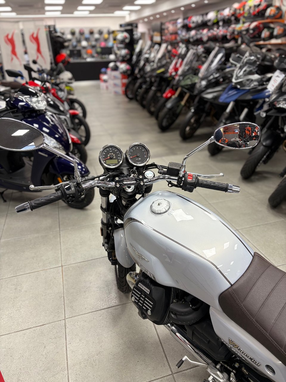 V7 Special Moto Guzzi