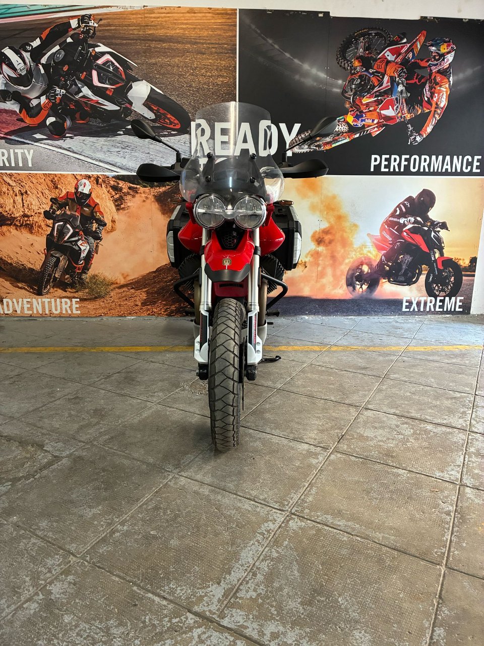 V85  TT Moto Guzzi