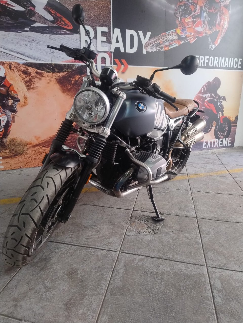 NINE T SCRAMBLER BMW