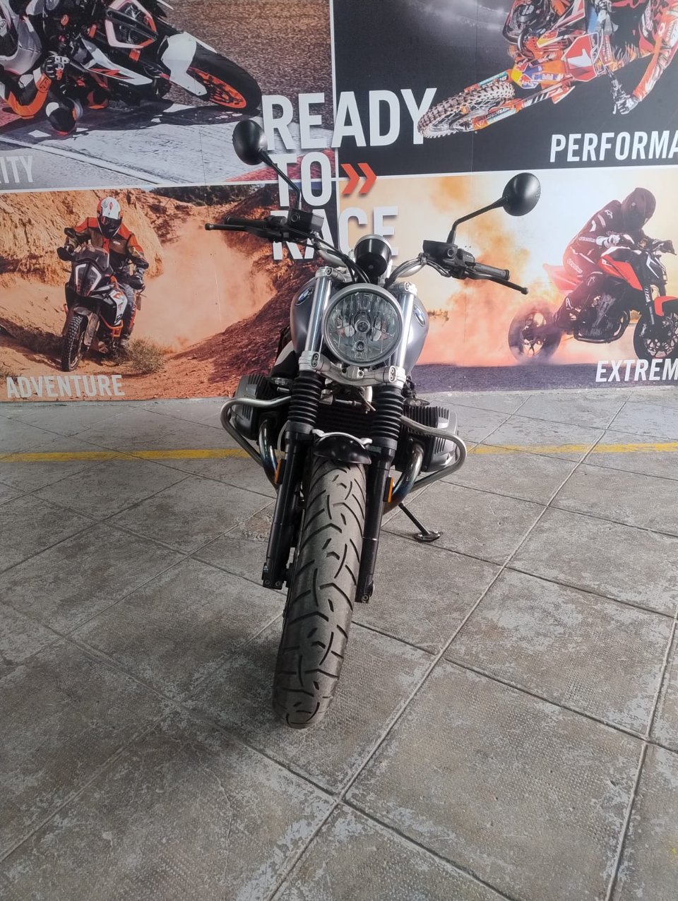 NINE T SCRAMBLER BMW