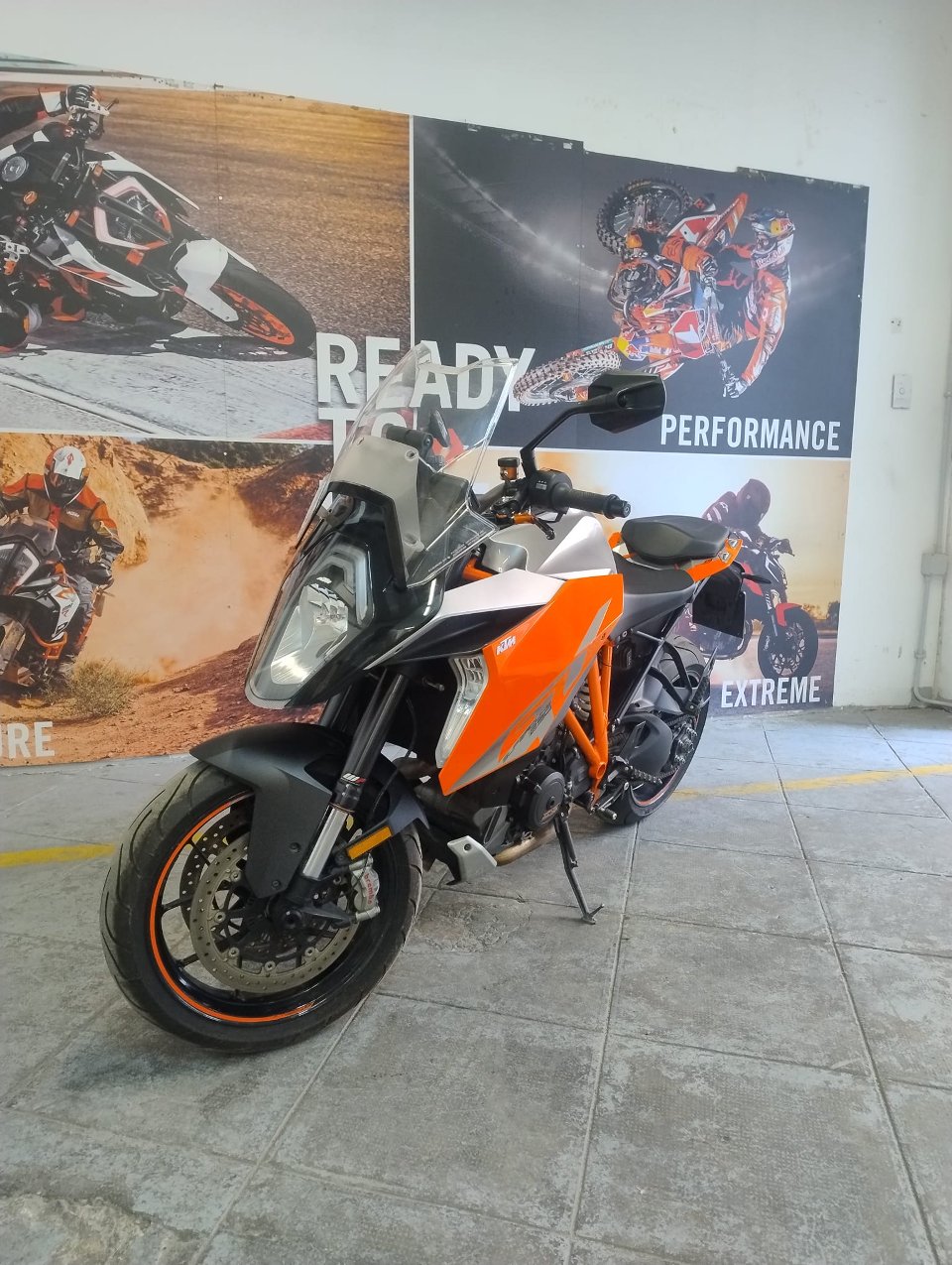 1290 SUPER DUKE GT KTM
