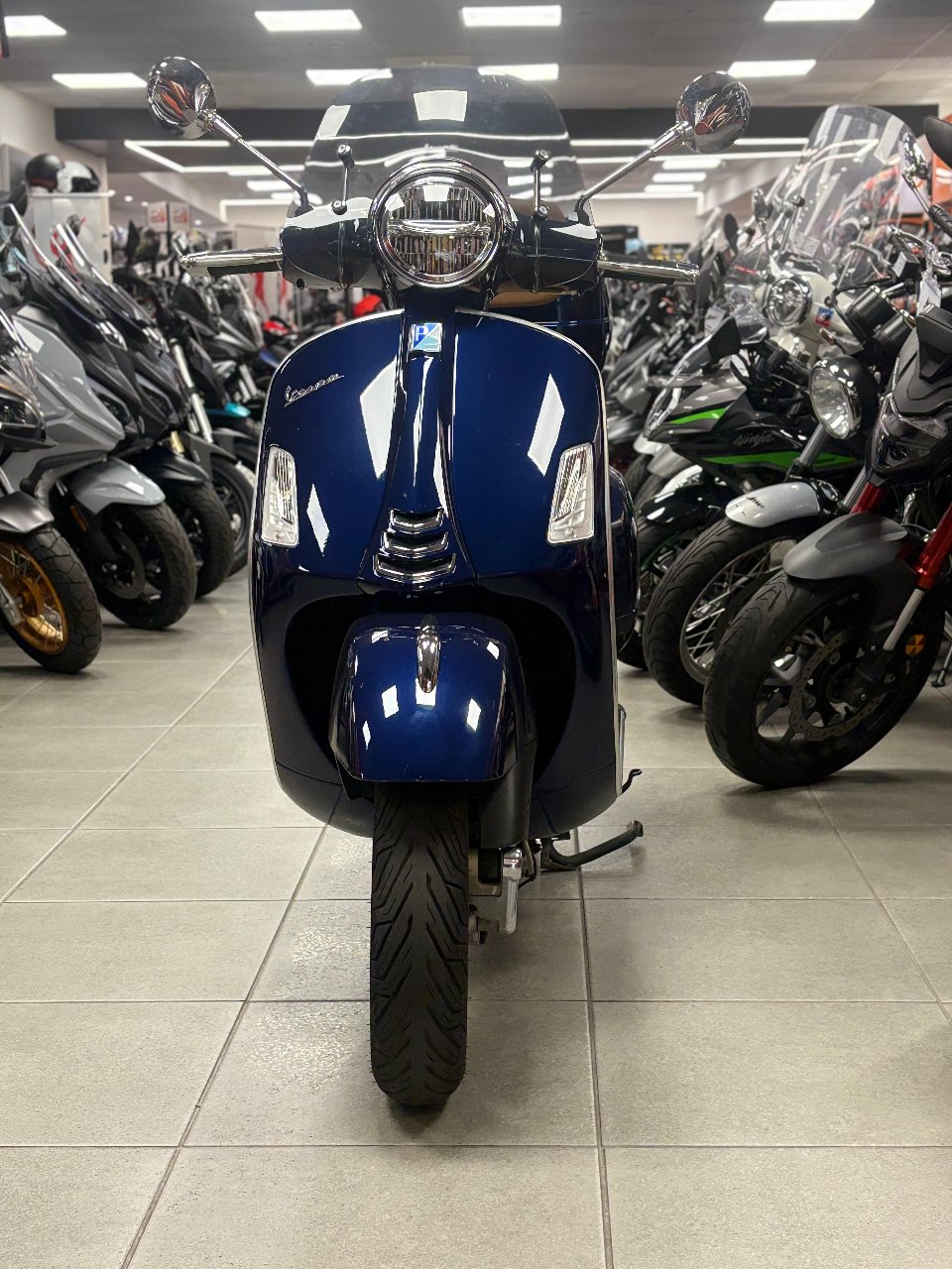 GTS 125 Piaggio Vespa