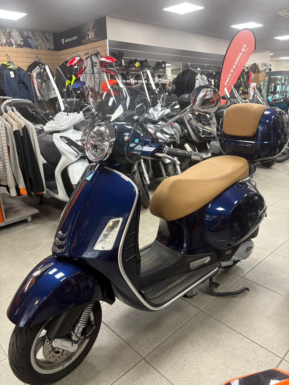 GTS 125 Piaggio Vespa