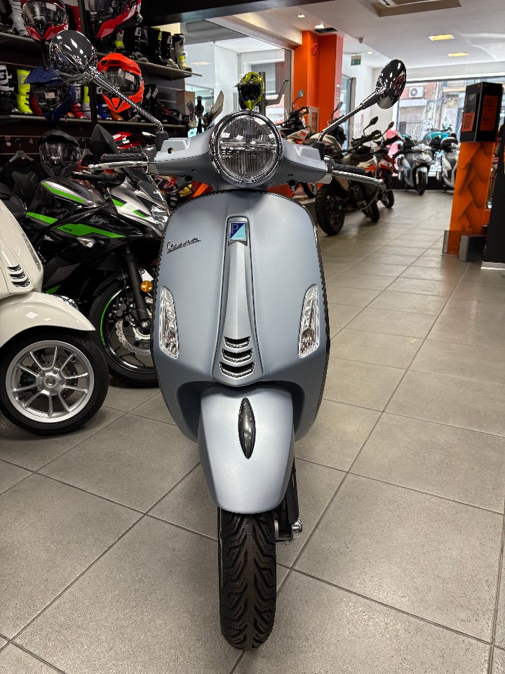 VESPA PRIMAVERA 125 SUPER TECH Piaggio