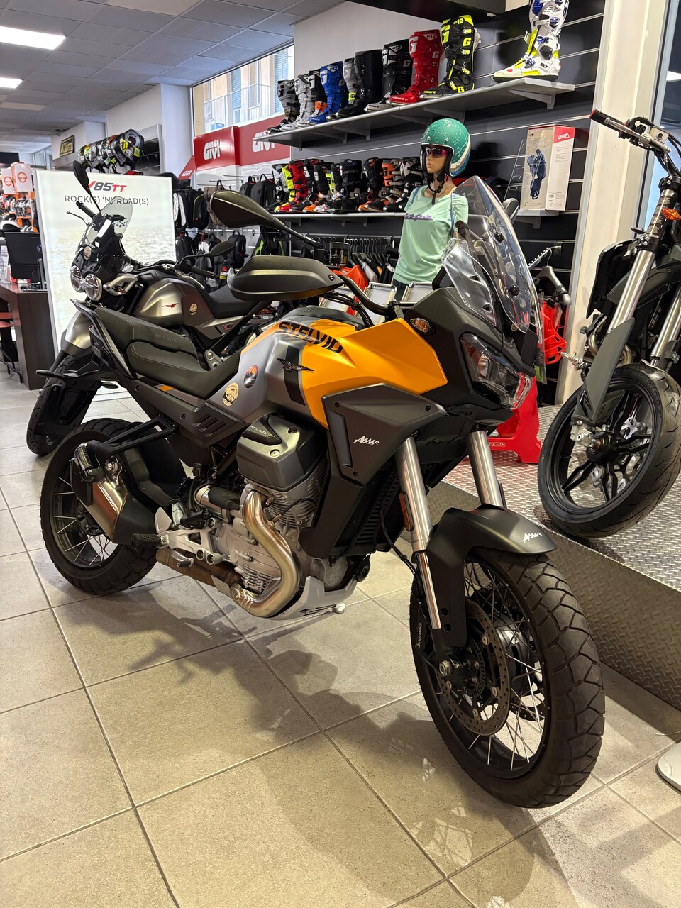 Stelvio PFF (Rider Assistance Solution) - Aziendale Moto Guzzi