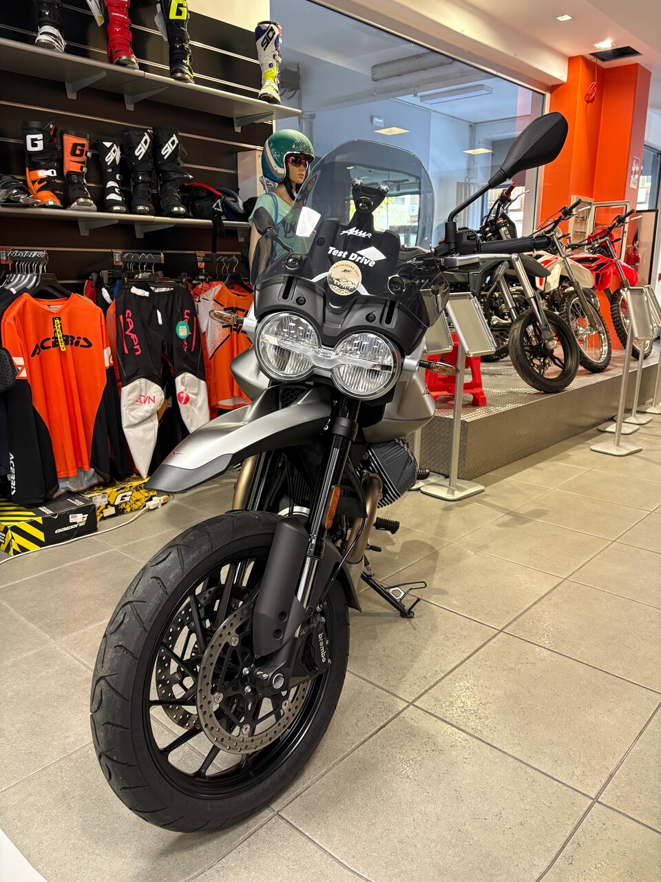 V85 Strada - Aziendale Moto Guzzi