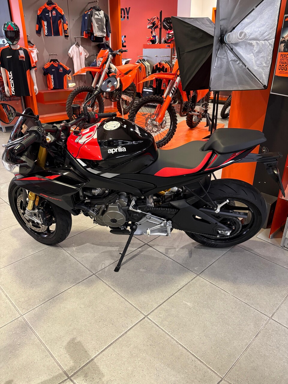 TUONO 660 FACTORY - AZIENDALE Aprilia